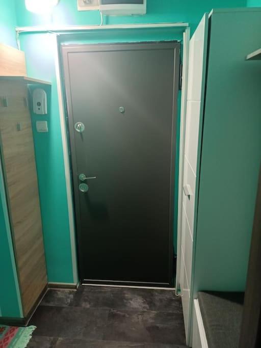 بوخارست Private Room Near 3 Min Metrou Crangasi, 40 M2 المظهر الخارجي الصورة