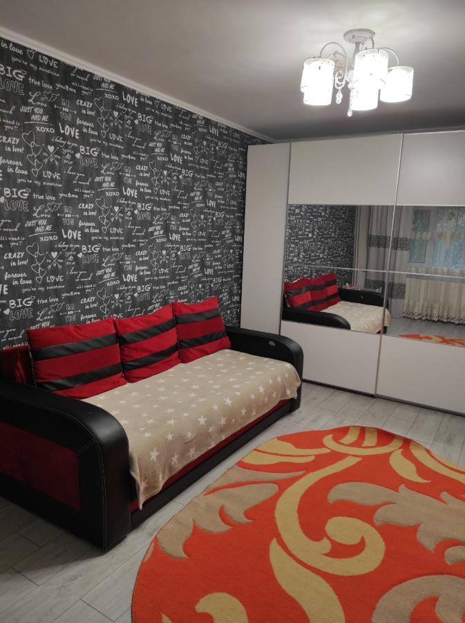 بوخارست Private Room Near 3 Min Metrou Crangasi, 40 M2 المظهر الخارجي الصورة